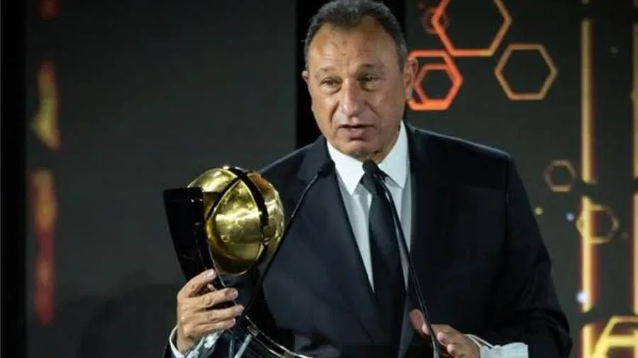 رئيس الأهلي يعتذر عن غيابه عن كأس العالم للأندية ويوضح السبب وراء ذلك رئيس الأهلي يعتذر عن غيابه عن كأس العالم للأندية ويوضح السبب وراء ذلك