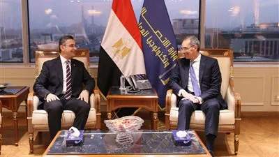 التعاون الرقمي بين وزارتي التموين والاتصالات: خطوة متقدمة في تحسين خدمات السجل التجاري عبر منصة “مصر الرقمية” التعاون الرقمي بين وزارتي التموين والاتصالات: خطوة متقدمة في تحسين خدمات السجل التجاري عبر منصة “مصر الرقمية”