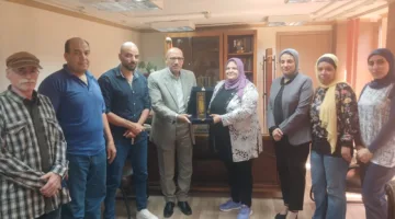 هيئة قصور الثقافة تمنح لاميس الشرنوبي رئيس إقليم القاهرة تقديرًا لجهودها وعطائها