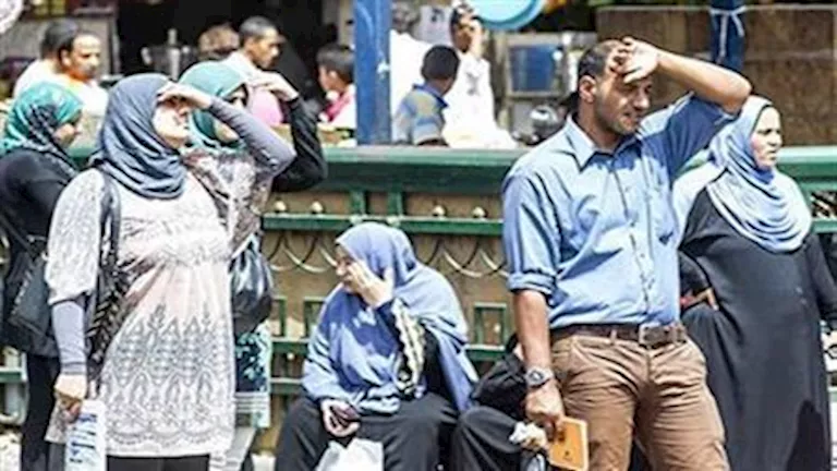حرارة مرتفعة وأمواج عاتية.. الأرصاد تكشف تفاصيل حالة الطقس يوم الجمعة حرارة مرتفعة وأمواج عاتية.. الأرصاد تكشف تفاصيل حالة الطقس يوم الجمعة