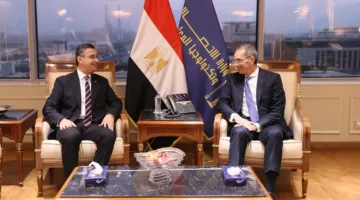 42% من طلبات السجل التجاري تُقدّم عبر الإنترنت من خلال منصة مصر الرقمية في إطار استراتيجية الدولة للتحول الرقمي.