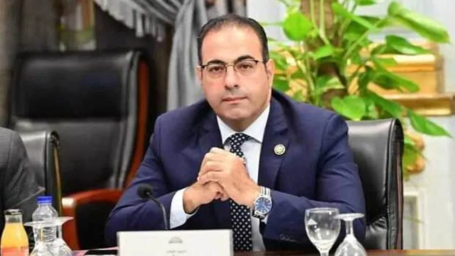 رئيس لجنة الشباب والرياضة يتفقد بعثة الأهلي في المونديال ويطمئن عليهم رئيس لجنة الشباب والرياضة يتفقد بعثة الأهلي في المونديال ويطمئن عليهم