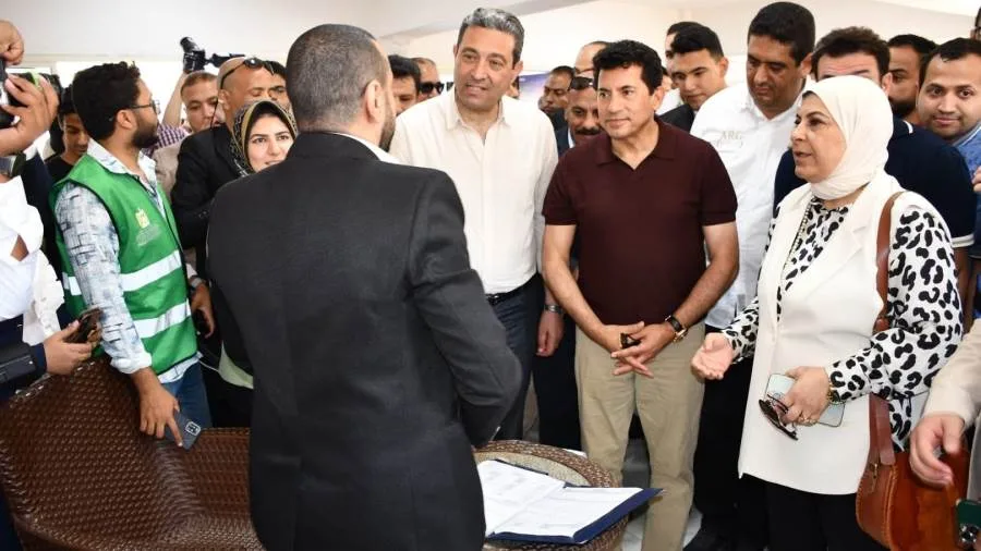 وزير الرياضة والشباب ومحافظ دمياط يزوران ملتقى التوظيف وورش العمل لمشروعي “مشواري” و”علّمني حرفة” وزير الرياضة والشباب ومحافظ دمياط يزوران ملتقى التوظيف وورش العمل لمشروعي “مشواري” و”علّمني حرفة”