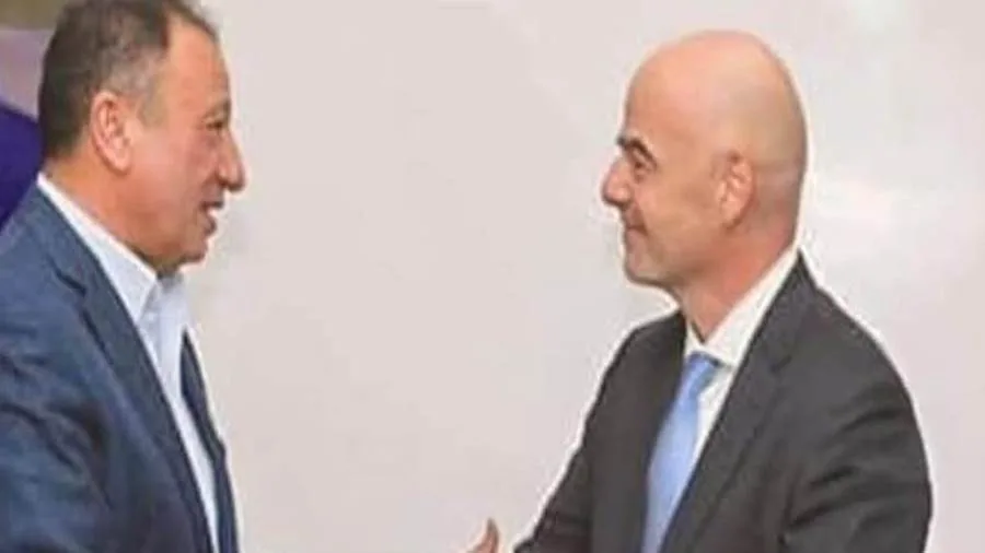 الخطيب يعتذر عن غيابه عن بطولة الأندية ويعبر عن امتنانه لرئيس “فيفا” الخطيب يعتذر عن غيابه عن بطولة الأندية ويعبر عن امتنانه لرئيس “فيفا”