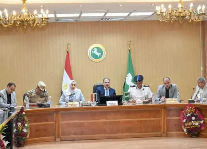 نشرة «المصري اليوم» من الشرقية: إعداد 155 لجنة للاختبارات الثانوية العامة وتسليم «كشك» لعائلة «طفلة العاشر» ضحية الاعتداء نشرة «المصري اليوم» من الشرقية: إعداد 155 لجنة للاختبارات الثانوية العامة وتسليم «كشك» لعائلة «طفلة العاشر» ضحية الاعتداء