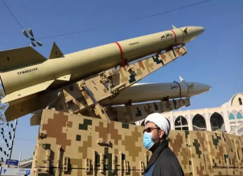 تقرير: “دولة حليفة” في المنطقة تُنبه إيران بشأن هجوم إسرائيلي محتمل دون دعم أمريكي تقرير: “دولة حليفة” في المنطقة تُنبه إيران بشأن هجوم إسرائيلي محتمل دون دعم أمريكي