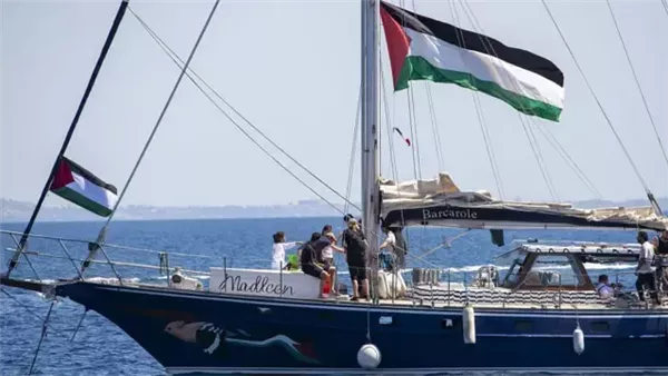 ناشط بعد إنهاء احتجازه على متن سفينة “مادلين”: قوات الاحتلال أطلقت الكلاب علينا ناشط بعد إنهاء احتجازه على متن سفينة “مادلين”: قوات الاحتلال أطلقت الكلاب علينا