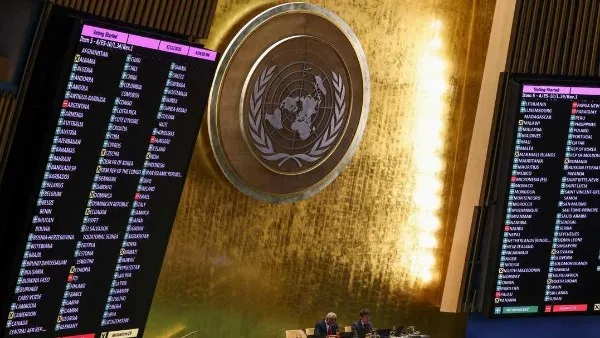 في طليعتها أمريكا وإسرائيل.. 12 دولة تمتنع عن التصويت على قرار وقف إطلاق النار في غزة. في طليعتها أمريكا وإسرائيل.. 12 دولة تمتنع عن التصويت على قرار وقف إطلاق النار في غزة.