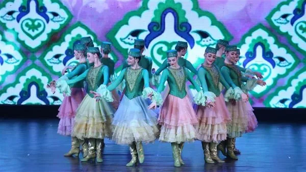 استكشاف سحري لتاريخ روسيا يكشف عن تراثها الفني على المسرح العظيم استكشاف سحري لتاريخ روسيا يكشف عن تراثها الفني على المسرح العظيم