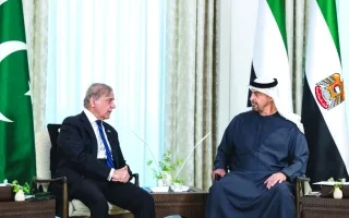 رئيس الدولة ورئيس الوزراء الباكستاني يناقشان سبل تعزيز التعاون بين البلدين. رئيس الدولة ورئيس الوزراء الباكستاني يناقشان سبل تعزيز التعاون بين البلدين.
