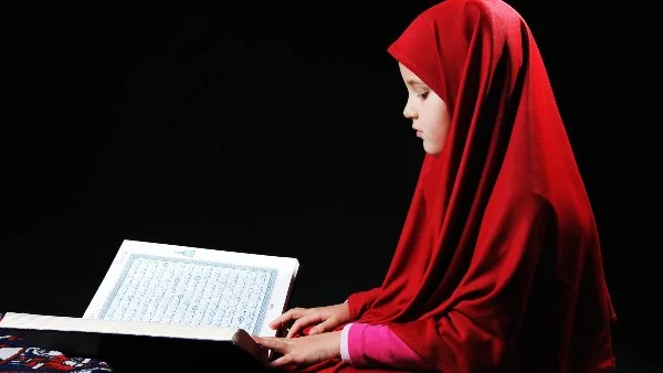حكم تخصيص فترة لقراءة القرآن في الليل بدلاً من النهار حكم تخصيص فترة لقراءة القرآن في الليل بدلاً من النهار