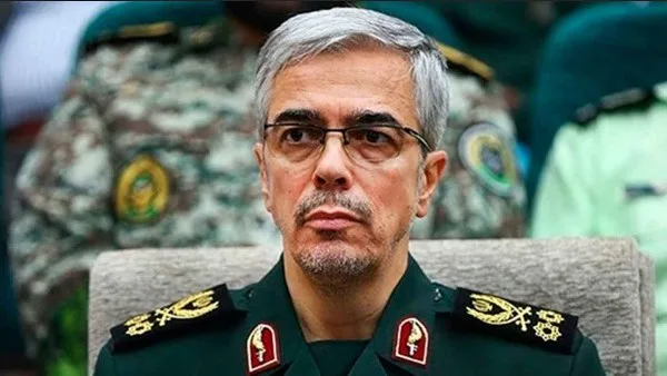 إيران: رئيس هيئة الأركان محمد باقري لا يزال حياً ويتواجد في غرفة العمليات إيران: رئيس هيئة الأركان محمد باقري لا يزال حياً ويتواجد في غرفة العمليات