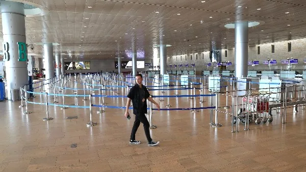 إغلاق مطار بن غوريون وتوقف حركة الطيران في الأجواء الإسرائيلية إغلاق مطار بن غوريون وتوقف حركة الطيران في الأجواء الإسرائيلية