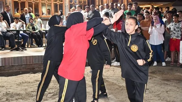 وزير الرياضة ومحافظ دمياط يحضران عرضًا للتمارين البدنية والكروس فيت وزير الرياضة ومحافظ دمياط يحضران عرضًا للتمارين البدنية والكروس فيت