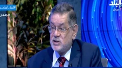 الخرباوي: الإخوان حاولوا تغيير هيئة كبار العلماء إلى لجنة دينية بدلاً من هيئة قضائية الخرباوي: الإخوان حاولوا تغيير هيئة كبار العلماء إلى لجنة دينية بدلاً من هيئة قضائية
