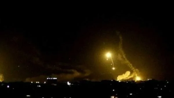 عاجل | الجيش الإسرائيلي: قمنا بتوجيه ضربات لمنظومات الدفاع وقضينا على قادة أمنيّين.. ونفّذنا اغتيالات داخل إيران. عاجل | الجيش الإسرائيلي: قمنا بتوجيه ضربات لمنظومات الدفاع وقضينا على قادة أمنيّين.. ونفّذنا اغتيالات داخل إيران.