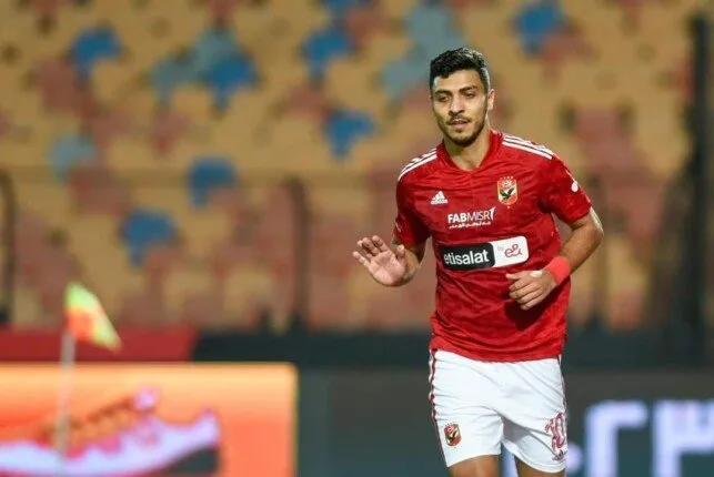 محمد شريف يتحدث عن الانتقال إلى الزمالك أو بيراميدز: “مجرد حديث” محمد شريف يتحدث عن الانتقال إلى الزمالك أو بيراميدز: “مجرد حديث”