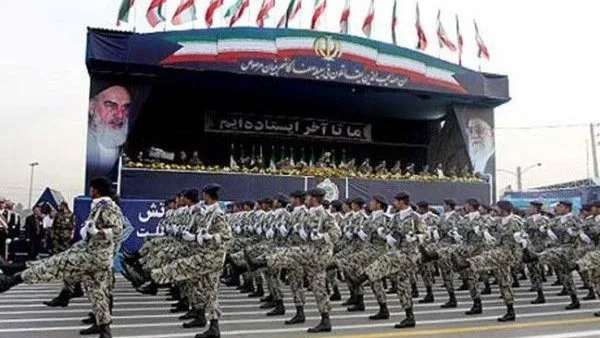 قائد الجيش الإيراني: قواتنا مُكلّفة بالرد القوي على إسرائيل انتقامًا للشهداء قائد الجيش الإيراني: قواتنا مُكلّفة بالرد القوي على إسرائيل انتقامًا للشهداء
