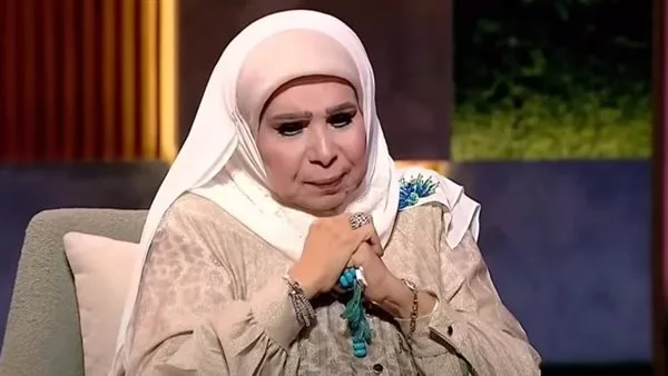 “الغرفة كانت مليئة بالملائكة” .. مديحة حمدي تكشف عن سر غسيل سميحة أيوب “الغرفة كانت مليئة بالملائكة” .. مديحة حمدي تكشف عن سر غسيل سميحة أيوب