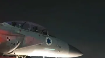 الاحتلال الإسرائيلي يسجل لحظة انطلاق الهجوم على إيران.. فيديو