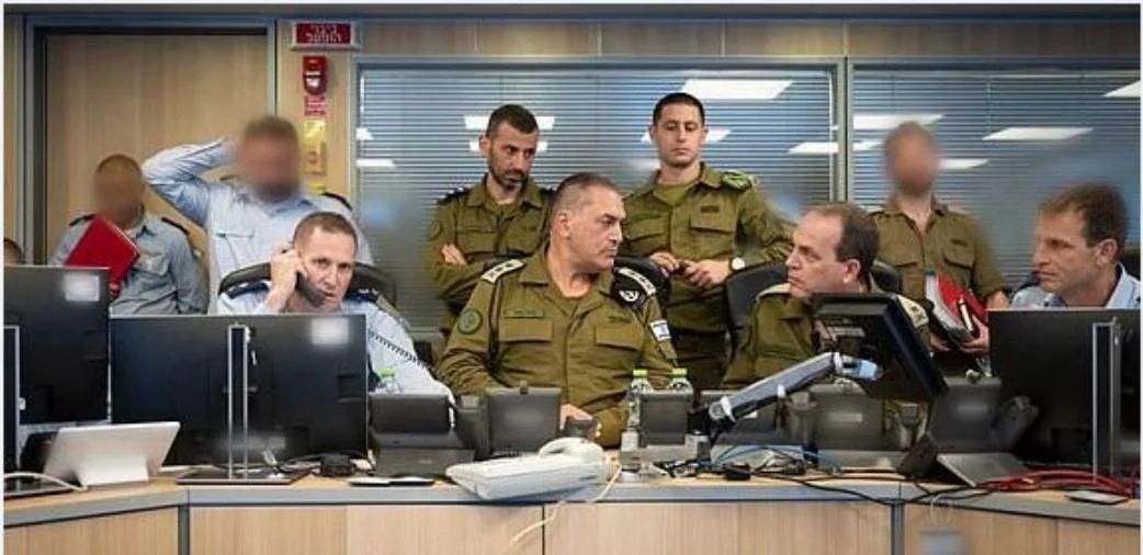 عاجل.. خطة إسرائيل و”فخ واشنطن” لجذب إيران بمشاعر أمن زائفة عاجل.. خطة إسرائيل و”فخ واشنطن” لجذب إيران بمشاعر أمن زائفة