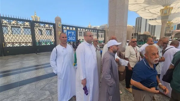 تقوم بعثة حج الجمعيات الأهلية بتنظيم جولات إلى الروضة الشريفة في المسجد النبوي. تقوم بعثة حج الجمعيات الأهلية بتنظيم جولات إلى الروضة الشريفة في المسجد النبوي.
