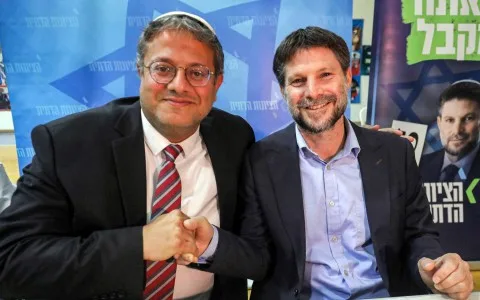 هآرتس: يجب أن يتعرض إسرائيل كلها للعقاب، فنحن جميعًا بن غفير وسموتريتش. هآرتس: يجب أن يتعرض إسرائيل كلها للعقاب، فنحن جميعًا بن غفير وسموتريتش.