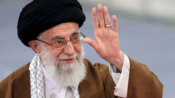 قرارات سريعة من المرشد الإيراني حول الحرس الثوري والقوات العسكرية قرارات سريعة من المرشد الإيراني حول الحرس الثوري والقوات العسكرية