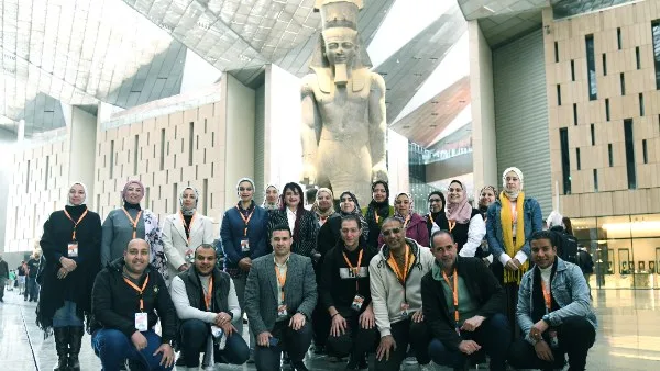 تدريب العاملين في المتحف المصري الكبير على أساسيات وأساسيات آداب السلوك المهني تدريب العاملين في المتحف المصري الكبير على أساسيات وأساسيات آداب السلوك المهني