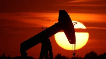 ارتفاع أسعار النفط بأكثر من 12% عقب الهجمات الإسرائيلية على إيران