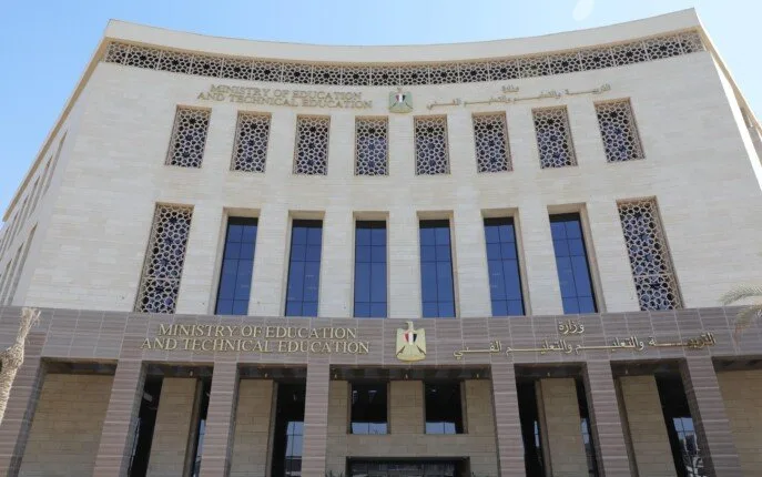 «التعليم» توضح حقيقة إلغاء مادة الأحياء في الثانوية العامة «التعليم» توضح حقيقة إلغاء مادة الأحياء في الثانوية العامة