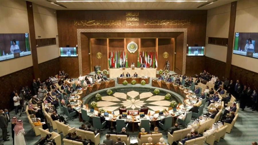 الجامعة العربية تستنكر الهجوم الإسرائيلي على إيران وتطالب بوقف التصعيد. الجامعة العربية تستنكر الهجوم الإسرائيلي على إيران وتطالب بوقف التصعيد.