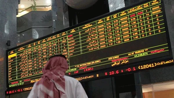 الأسواق الإماراتية تتعرض للانخفاض بفعل الضغوط الناتجة عن الهجوم الإسرائيلي على إيران.. والقطاعات العقارية والمالية تتصدر قائمة الخسائر. الأسواق الإماراتية تتعرض للانخفاض بفعل الضغوط الناتجة عن الهجوم الإسرائيلي على إيران.. والقطاعات العقارية والمالية تتصدر قائمة الخسائر.