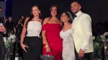 ياسمين عبدالعزيز ومنة شلبي يذهلان الحضور برقصهما في حفل زفاف منة القيعي