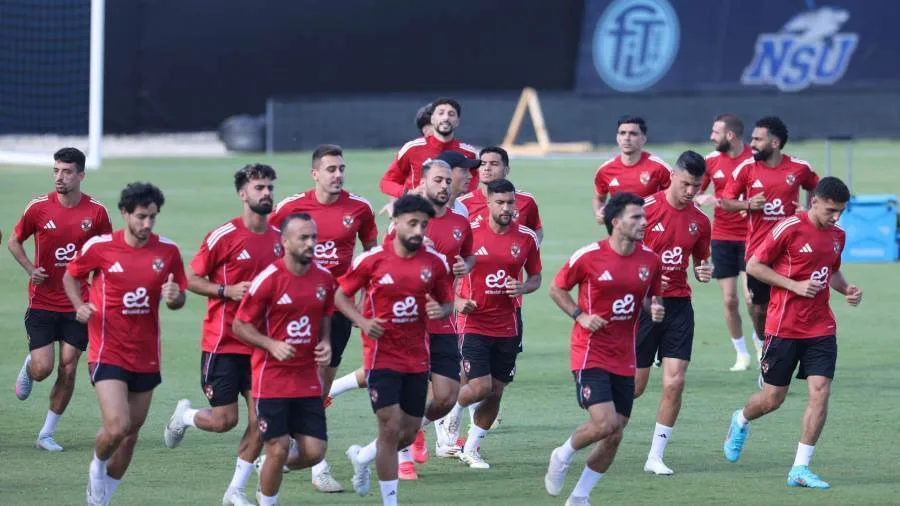 الأهلي يختتم تدريباته استعدادًا لملاقاة إنتر ميامي الأهلي يختتم تدريباته استعدادًا لملاقاة إنتر ميامي