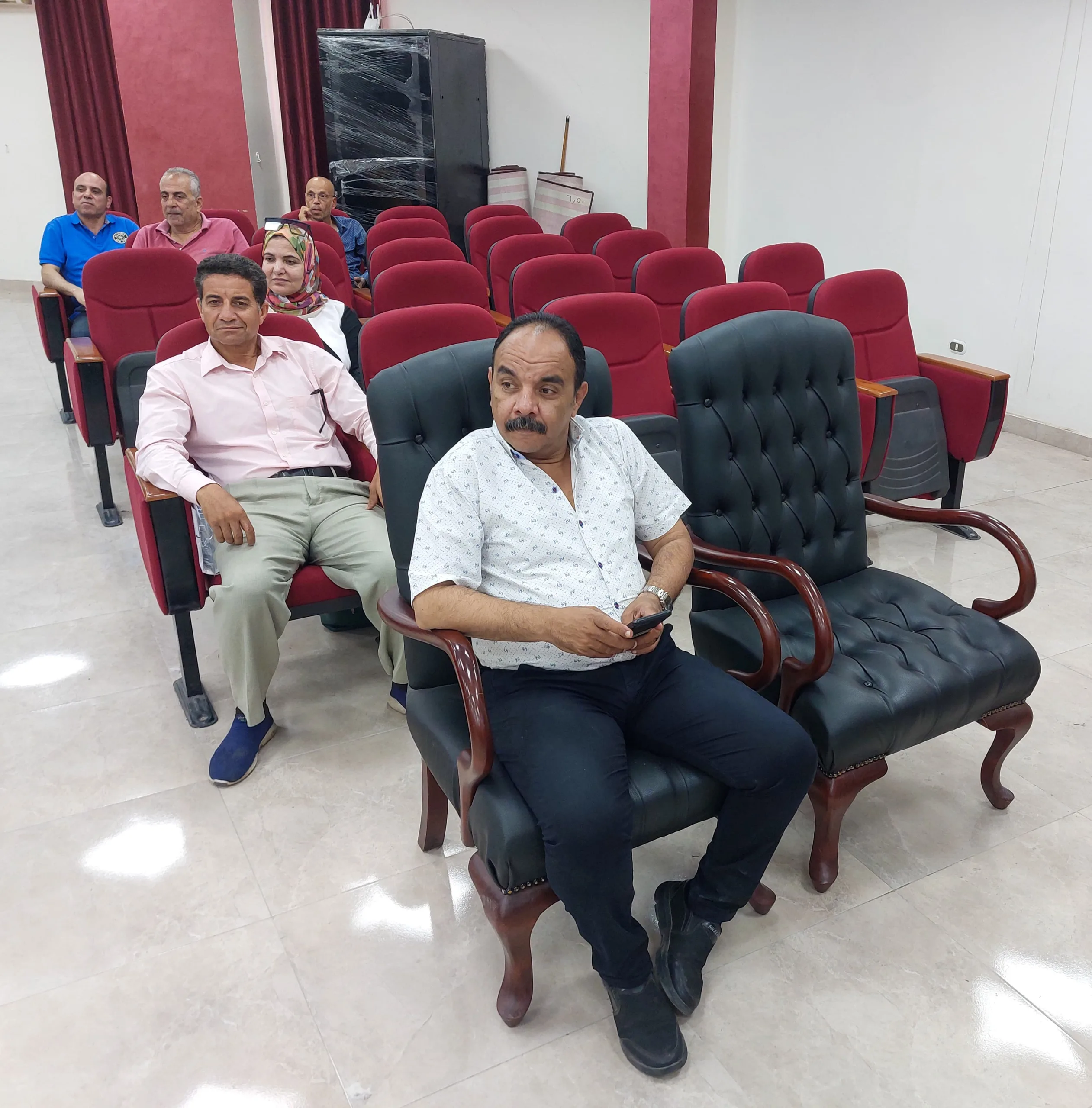 أنتم في واجب وطني.. وكيل تعليم بورسعيد يلتقي برؤساء لجان امتحانات الثانوية العامة أنتم في واجب وطني.. وكيل تعليم بورسعيد يلتقي برؤساء لجان امتحانات الثانوية العامة