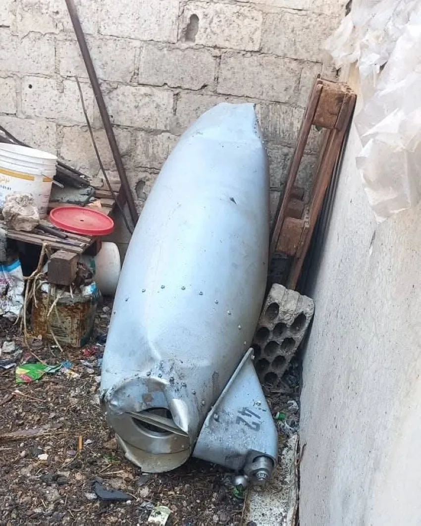 سقوط حطام صاروخين إيرانيين في ريف درعا بسوريا سقوط حطام صاروخين إيرانيين في ريف درعا بسوريا