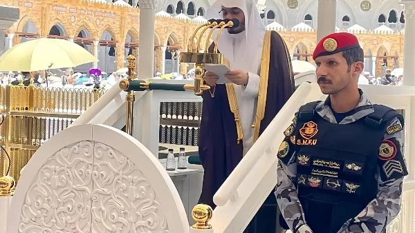 خطيب المسجد الحرام: رعاية الله للعبد تتجلى في دينه وعائلته خطيب المسجد الحرام: رعاية الله للعبد تتجلى في دينه وعائلته