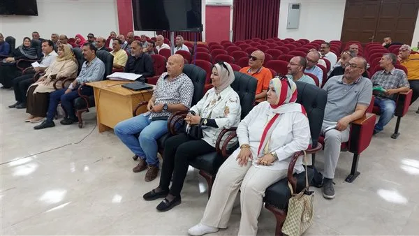 لجان الثانوية العامة في بورسعيد تخضع لرقابة مشددة لضمان سير الامتحانات بشكل آمن ومنظم. لجان الثانوية العامة في بورسعيد تخضع لرقابة مشددة لضمان سير الامتحانات بشكل آمن ومنظم.