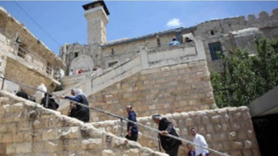 هيئة الأوقاف الفلسطينية تُعبر عن استنكارها لإغلاق الاحتلال الإسرائيلي للمسجد الأقصى والحرم الإبراهيمي هيئة الأوقاف الفلسطينية تُعبر عن استنكارها لإغلاق الاحتلال الإسرائيلي للمسجد الأقصى والحرم الإبراهيمي
