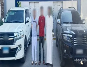 اعتقال 3 أشخاص بتهمة تهديد موظفي الأمن في شركة مقاولات بالقاهرة اعتقال 3 أشخاص بتهمة تهديد موظفي الأمن في شركة مقاولات بالقاهرة
