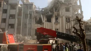 هآرتس: الموساد يستخدم طائرات مسيّرة محمّلة بالمتفجرات تم تخزينها سابقًا في إيران لضرب منشآت عسكرية ونووية هناك.
