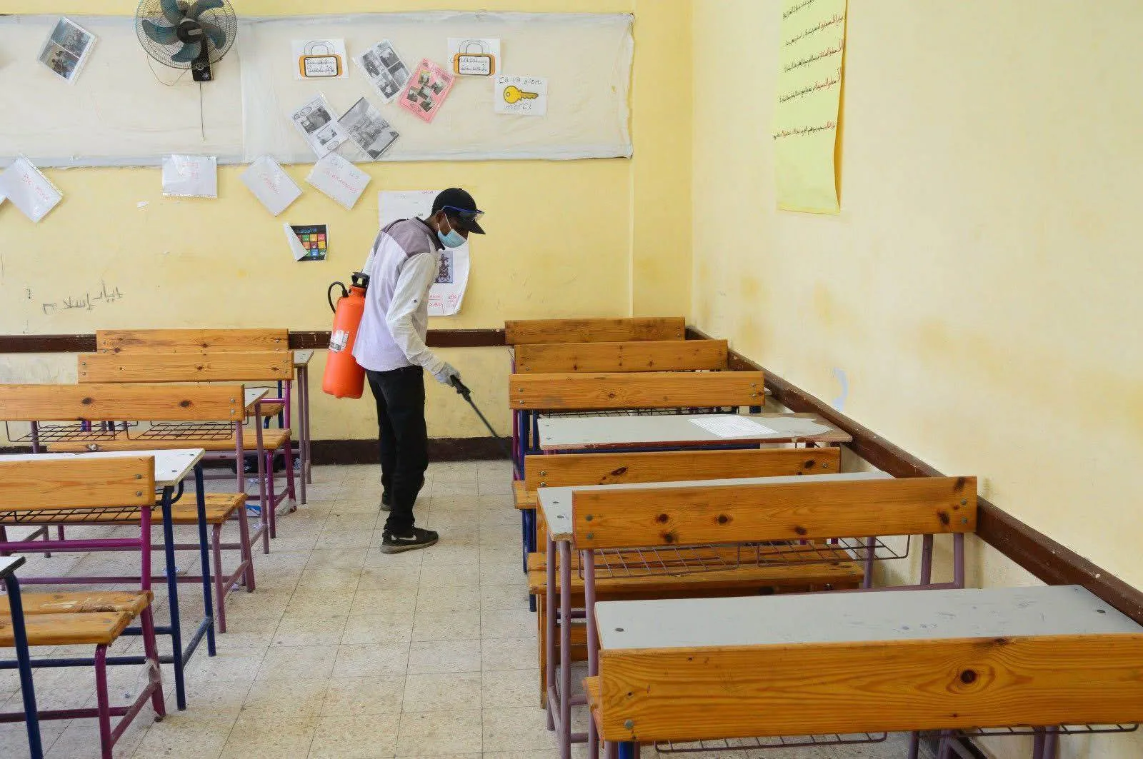 إتمام تجهيز لجان امتحانات الثانوية العامة في بورفؤاد إتمام تجهيز لجان امتحانات الثانوية العامة في بورفؤاد