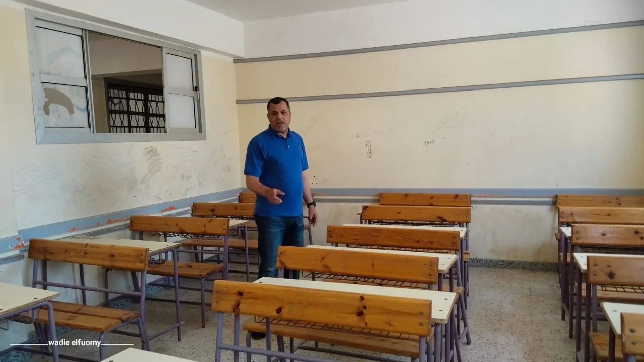 وكيل وزارة التعليم بدمياط يقوم بجولة تفقدية لاستعدادات لجان امتحانات الثانوية العامة. وكيل وزارة التعليم بدمياط يقوم بجولة تفقدية لاستعدادات لجان امتحانات الثانوية العامة.