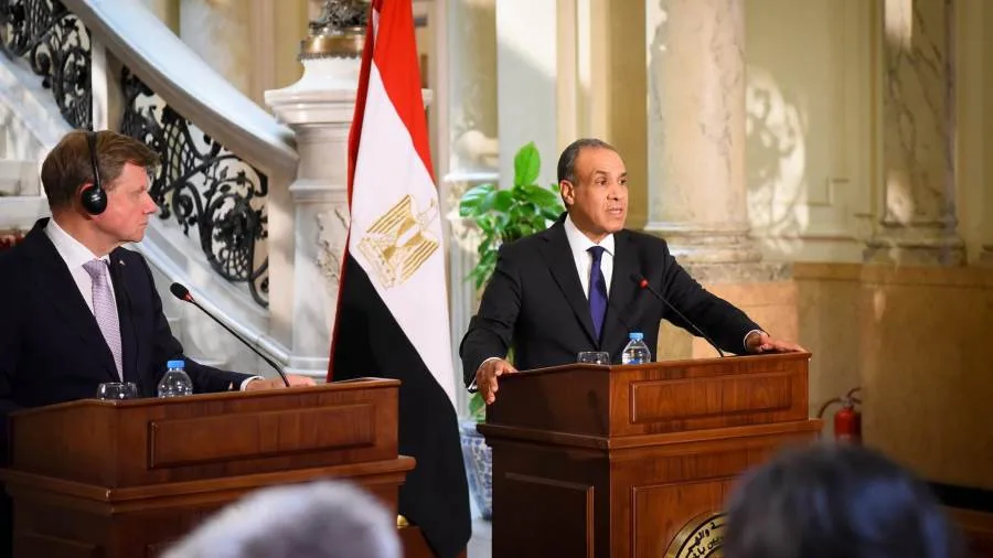 وزير الخارجية يجري محادثات سياسية مع وزير الخارجية الألماني وزير الخارجية يجري محادثات سياسية مع وزير الخارجية الألماني