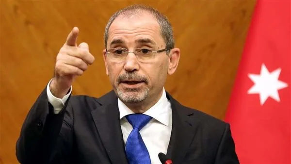 وزيرتا خارجية الأردن والكويت يتناولان آثار العدوان الإسرائيلي على إيران وزيرتا خارجية الأردن والكويت يتناولان آثار العدوان الإسرائيلي على إيران