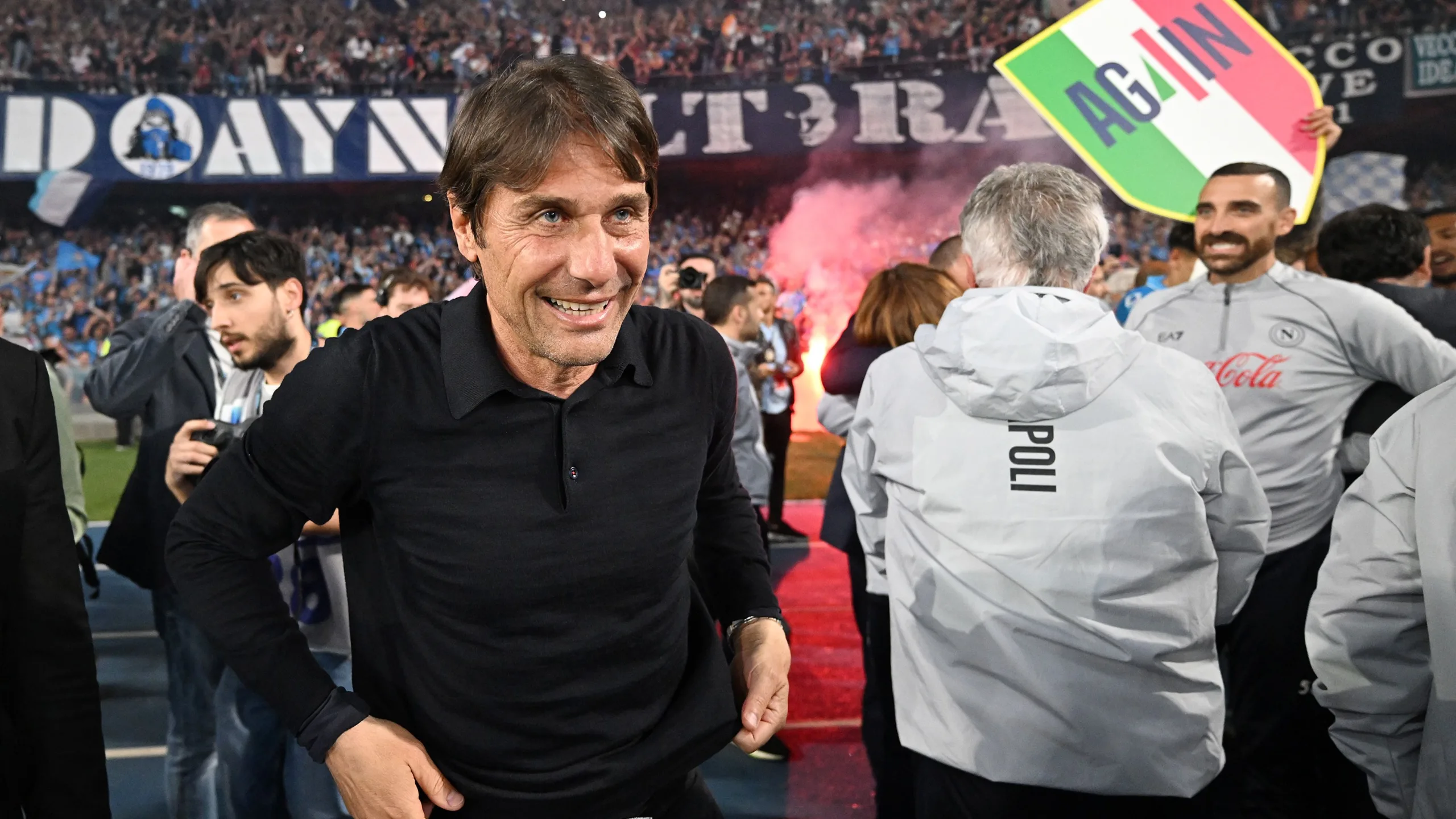 كونتي ينتقد احتفالات توتنهام بالتأهل لدوري الأبطال كونتي ينتقد احتفالات توتنهام بالتأهل لدوري الأبطال