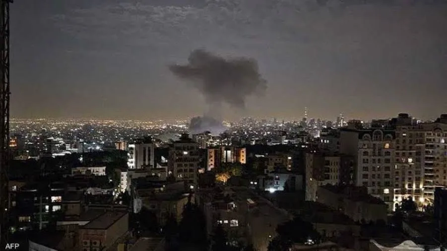 سماع أصوات انفجارات في طهران والمناطق المحيطة بها سماع أصوات انفجارات في طهران والمناطق المحيطة بها