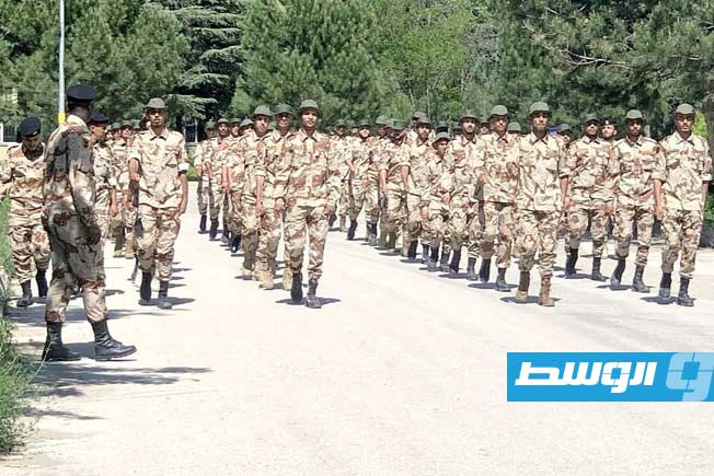 جانب من التدريب العسكري لعناصر اللواء «53 مشاة مستقل» في تركيا. (رئاسة الأركان العامة)