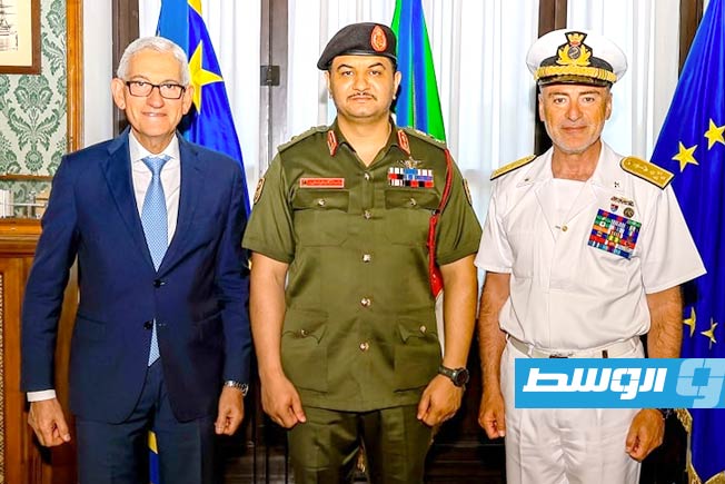 لقاء صدام خليفة حفتر مع رئيس أركان البحرية الإيطالية، الأدميرال إنريكو كريدندينو في روما، الجمعة 13 يونيو 2025. (شعبة الإعلام الحربي)
